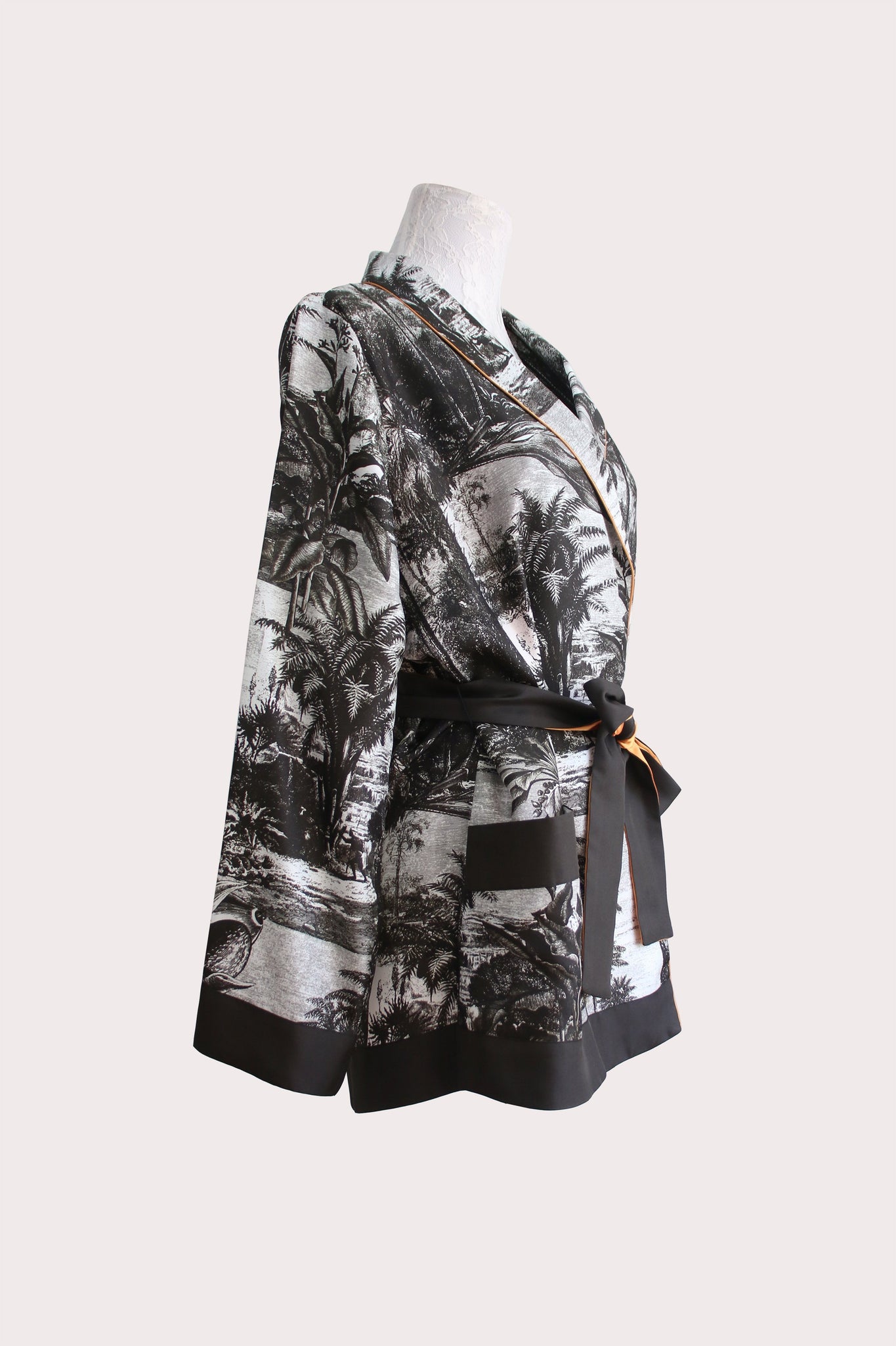 Katyusha Black&White Forest twill silk shawl jacket